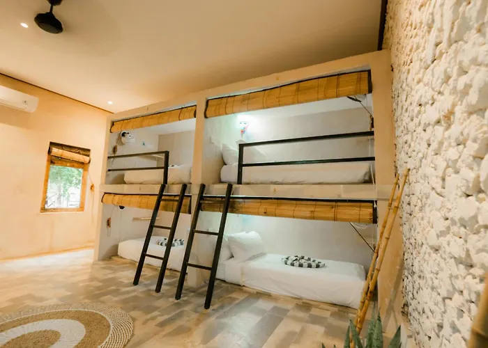 Hostal Penida Patio